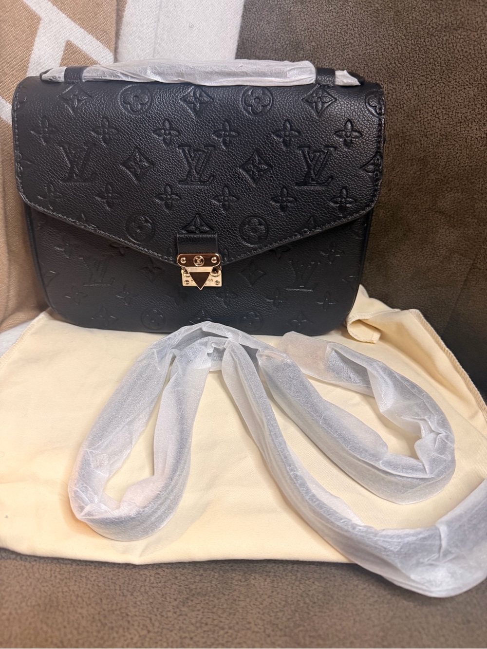Black crossbody bag